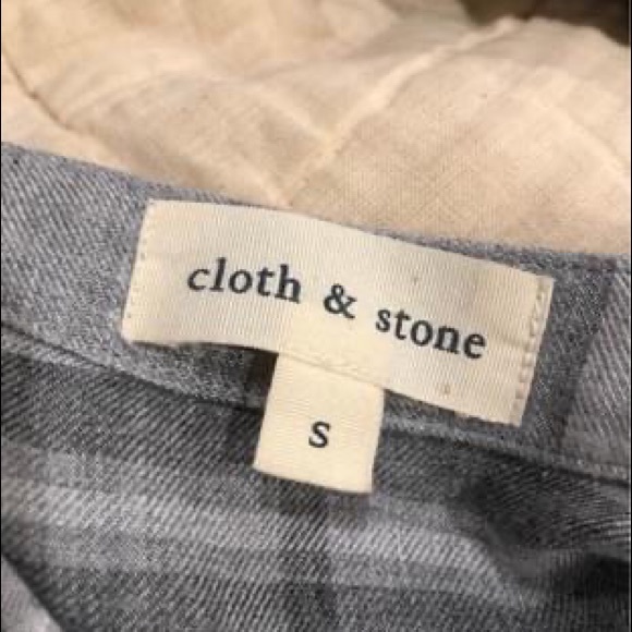 Cloth & Stone - plaid top - size small.  Like new - Picture 4 of 6
